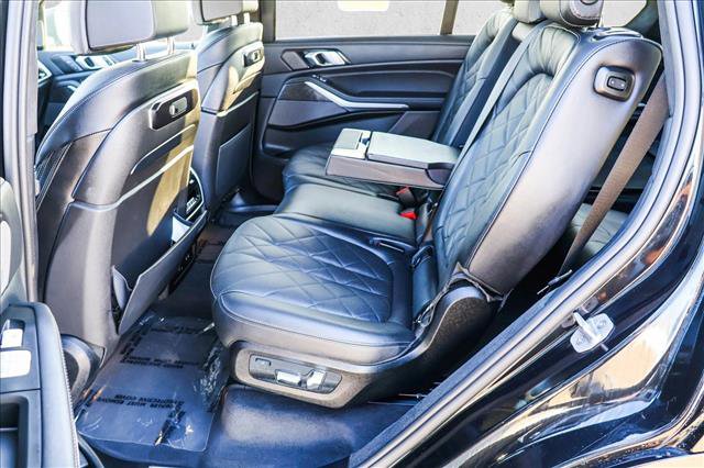 Used 2025 BMW X7 xDrive40i image 23