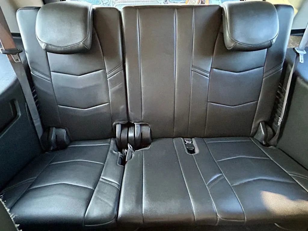 Used 2017 Cadillac Escalade Luxury image 15