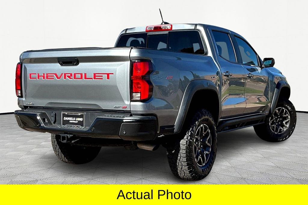 Used 2023 Chevrolet Colorado ZR2 w/ ZR2 Convenience Package III image 2