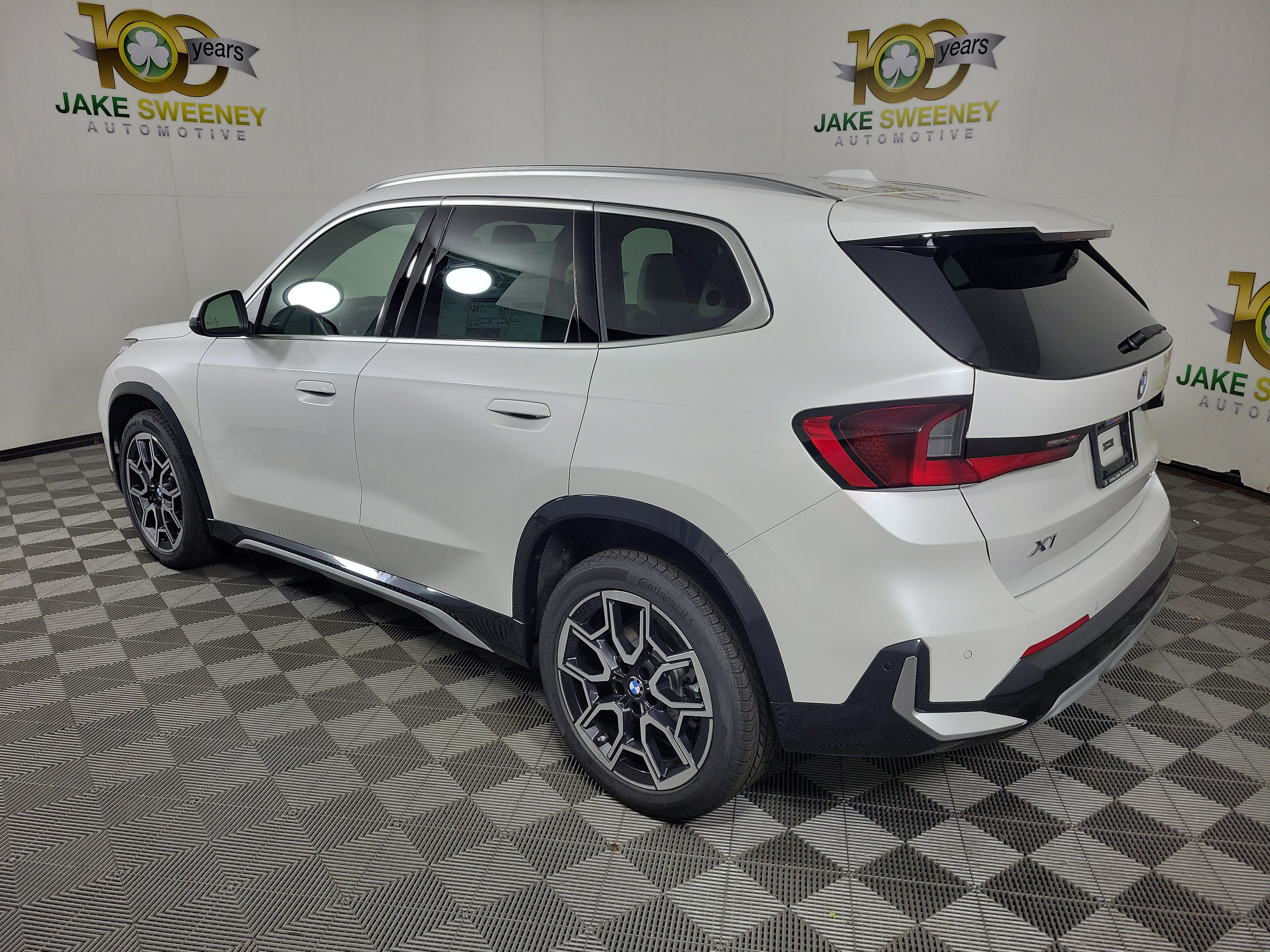 New 2027 BMW X1 xDrive28i AWD/4WD image 5
