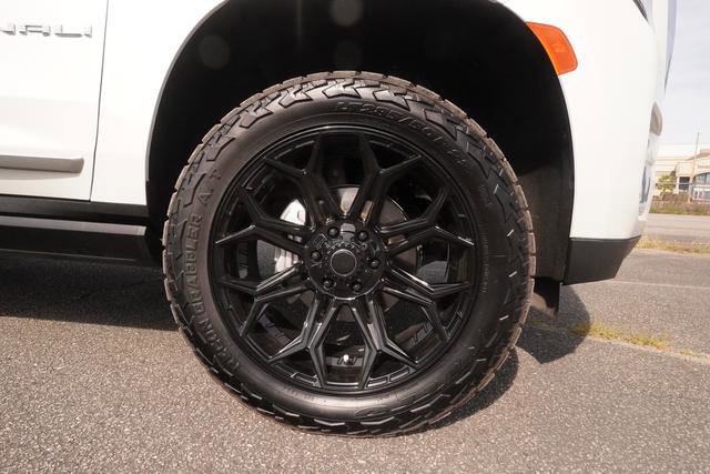 Used 2022 GMC Yukon Denali RWD image 34