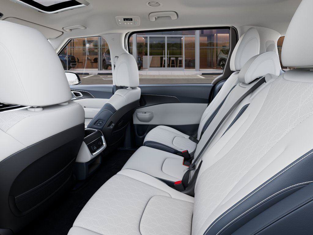 New 2026 Kia Carnival SX w/ SX Dark Edition Package FWD image 20