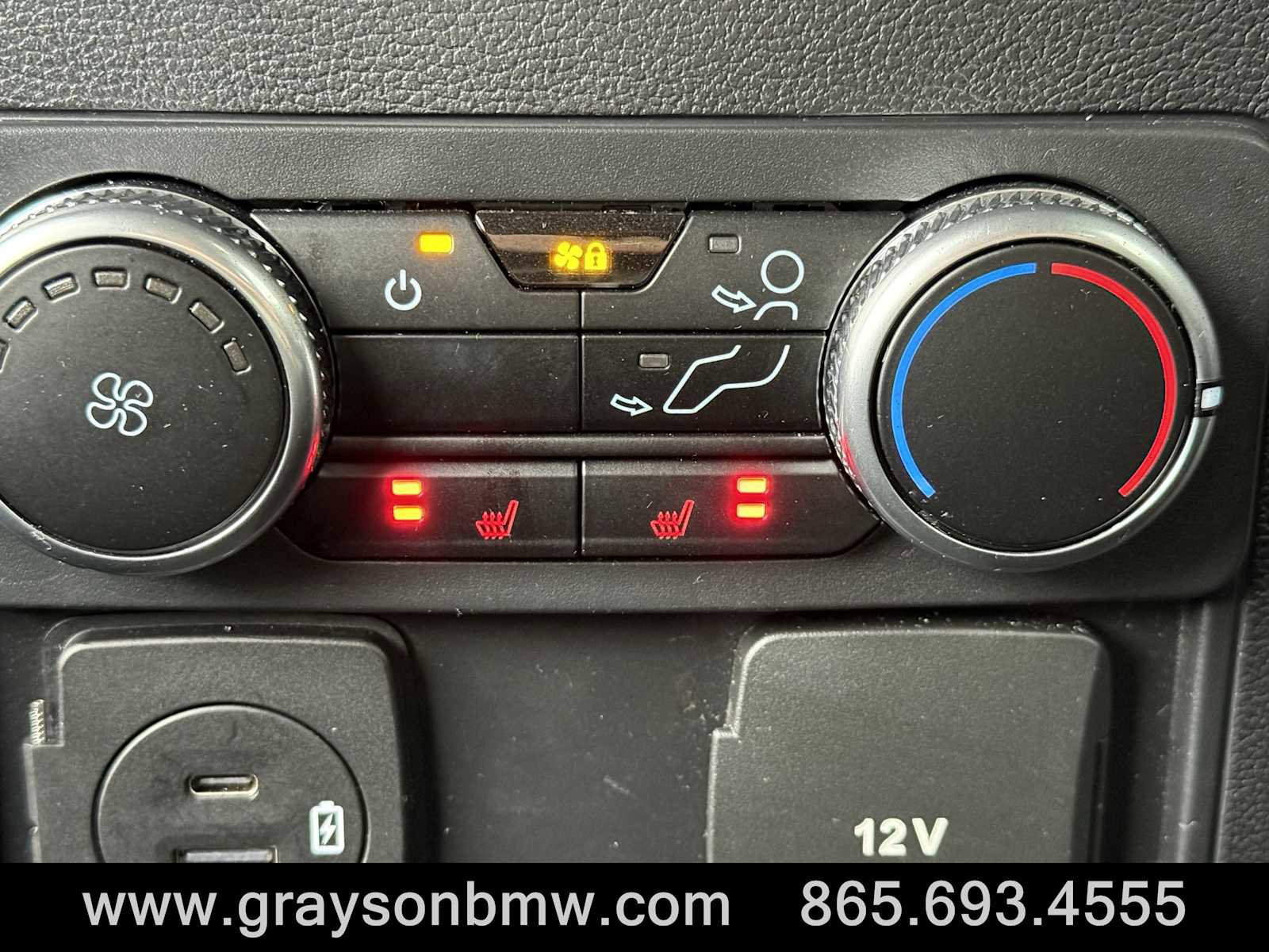 Used 2022 Ford Explorer Limited image 33