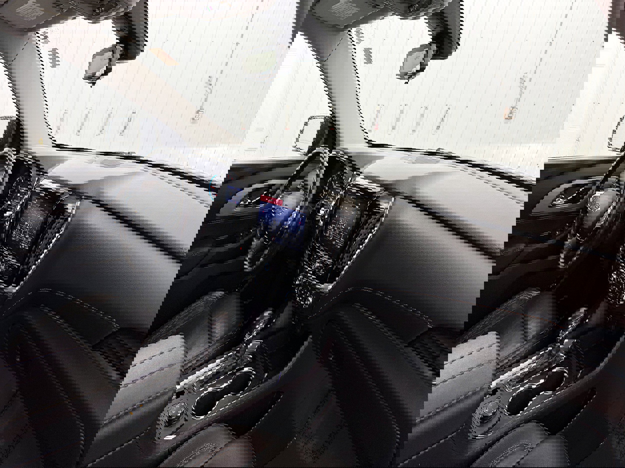 Used 2021 Chevrolet Traverse RS image 30