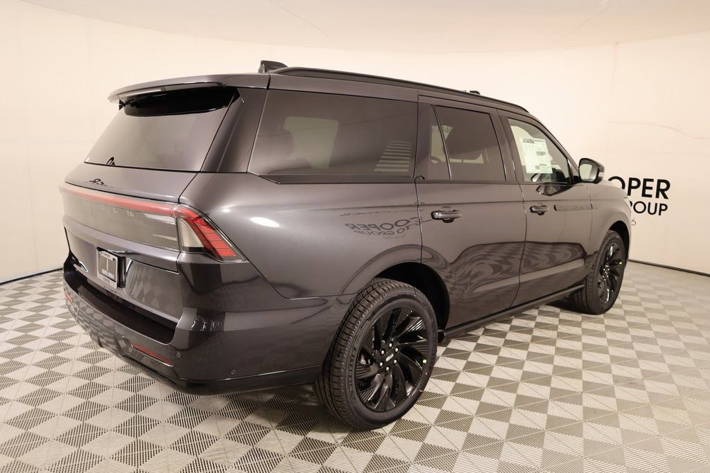 New 2025 Lincoln Navigator Reserve w/ Jet Appearance Package image 22