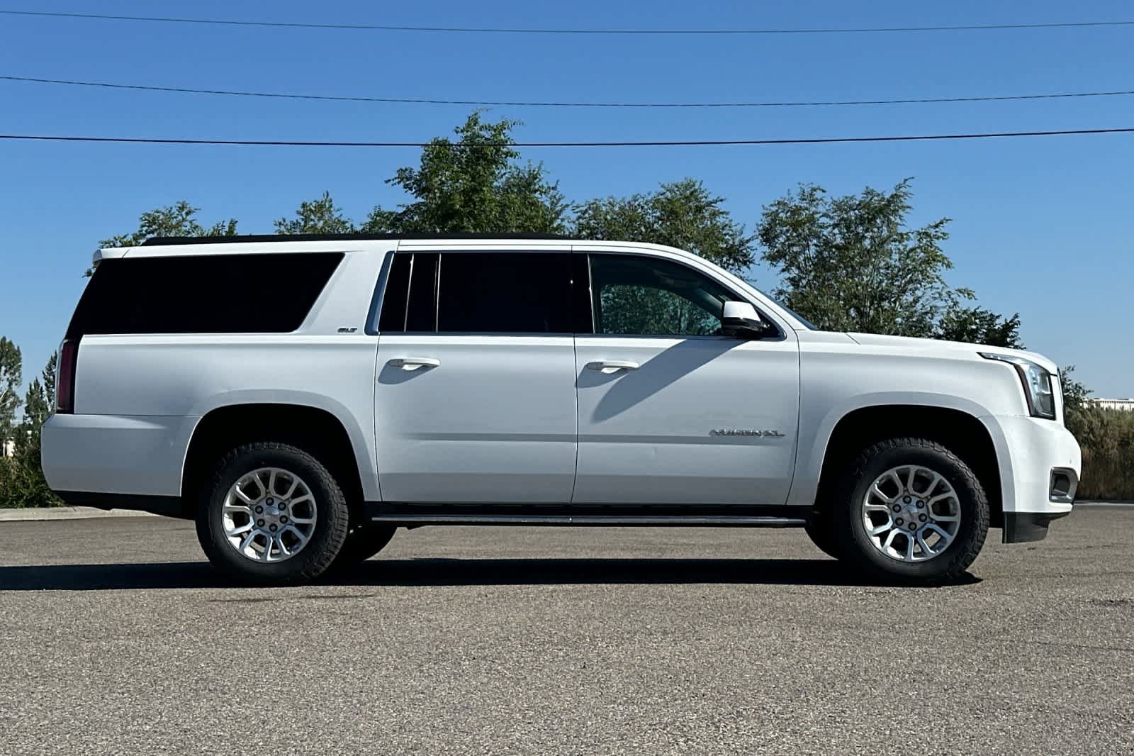 Used 2018 GMC Yukon XL SLT AWD/4WD image 8