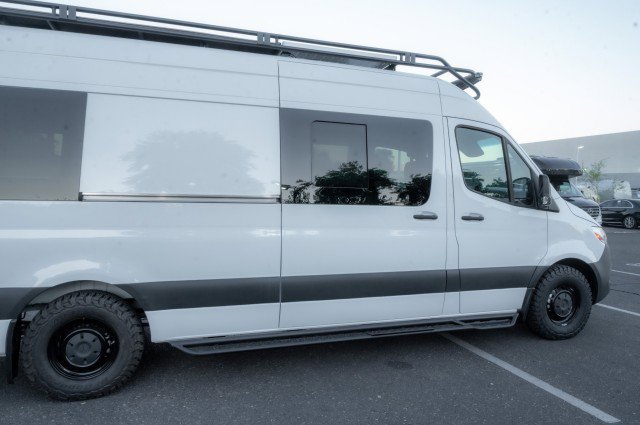 Used 2024 Mercedes-Benz Sprinter 2500 image 4