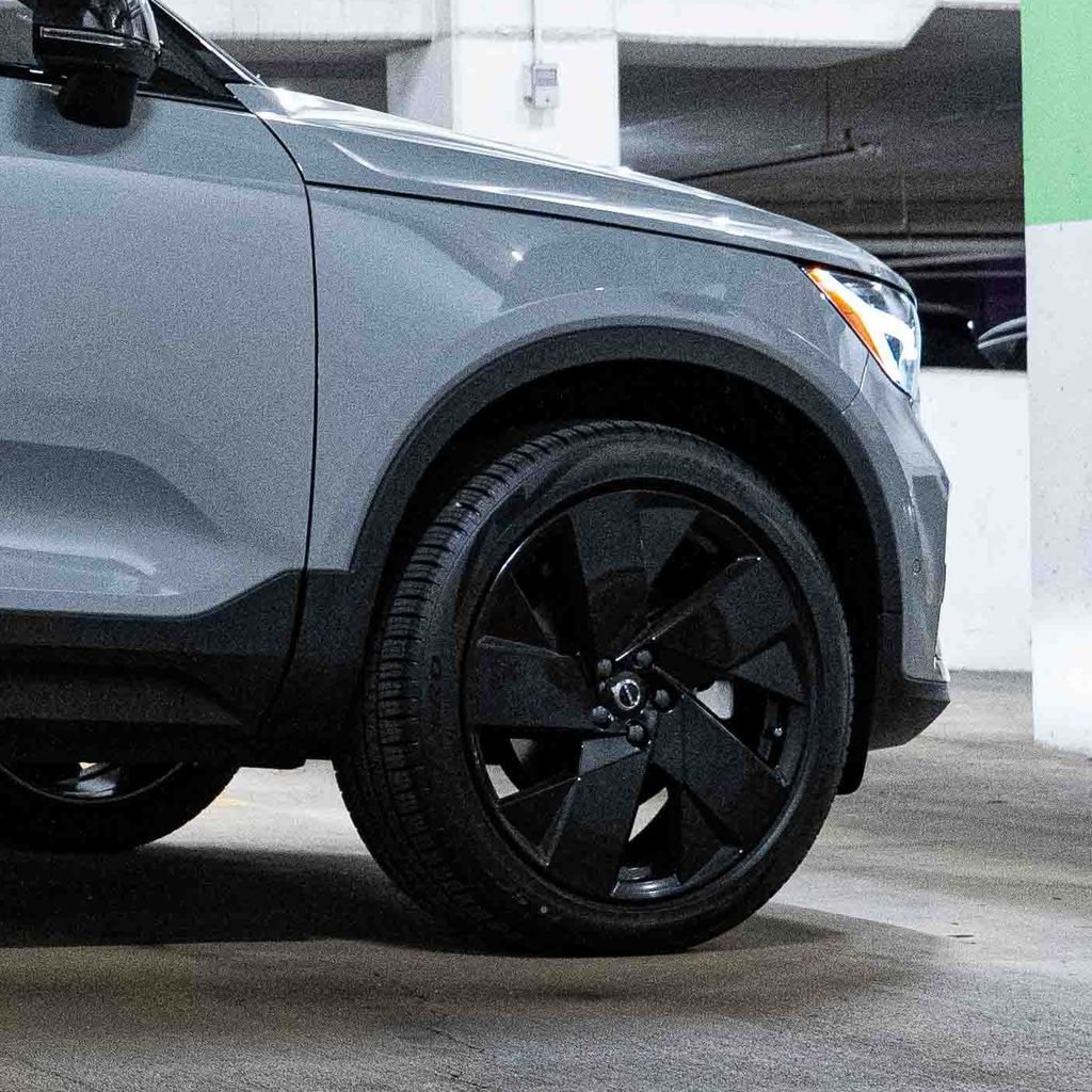 New 2026 Volvo XC40 B5 Ultra w/ Protection Package Premier AWD/4WD image 7