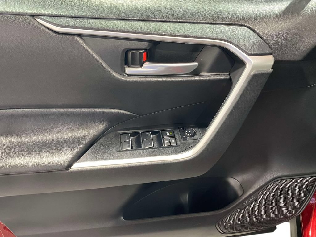 Used 2023 Toyota RAV4 XLE FWD image 19