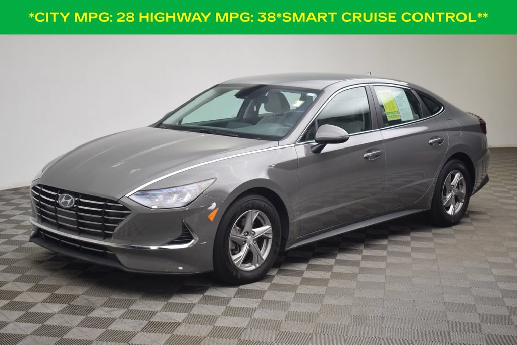Used 2023 Hyundai Sonata SE w/ Cargo Package FWD image 3