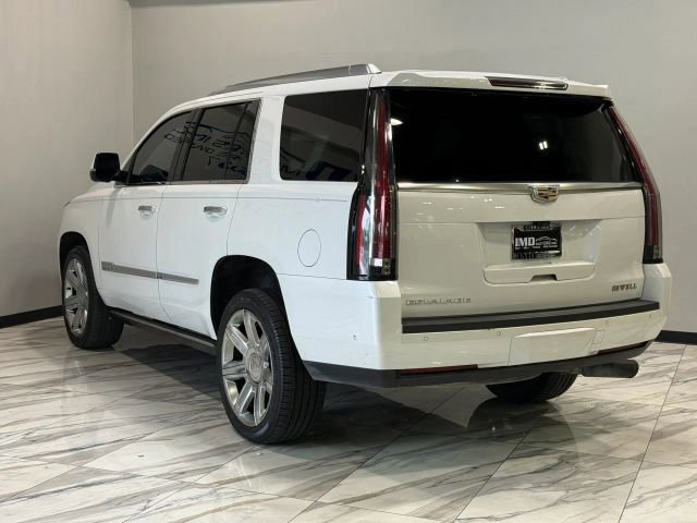 Used 2018 Cadillac Escalade Premium Luxury AWD/4WD image 7