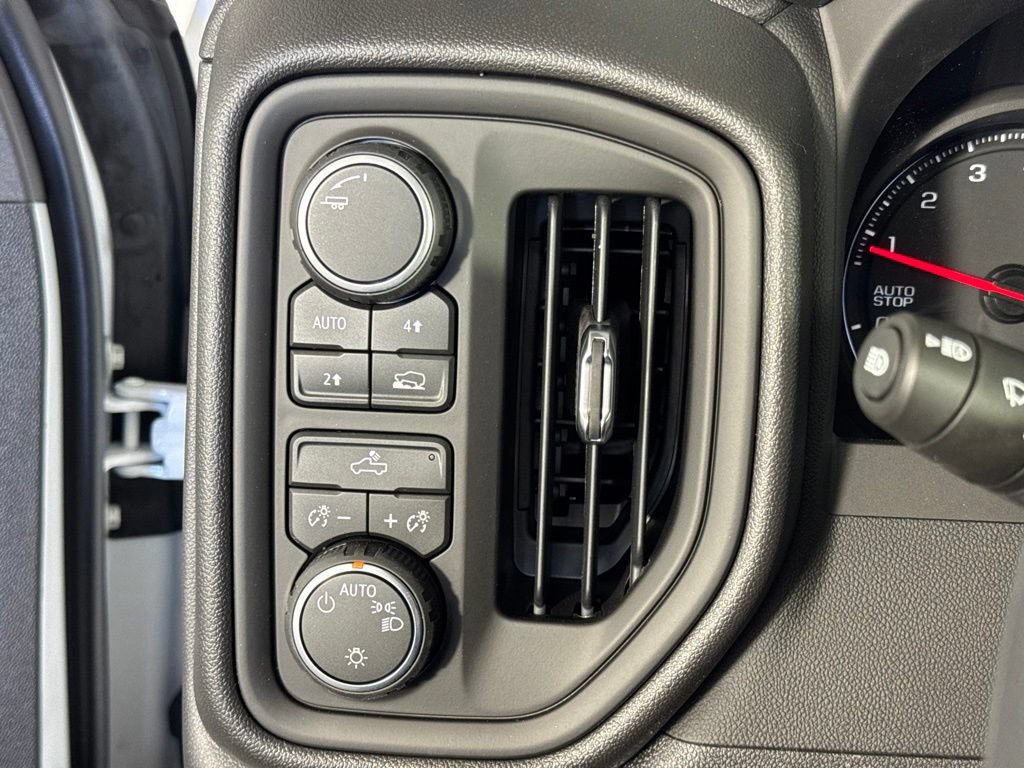 New 2026 Chevrolet Silverado 1500 W/T AWD/4WD image 18