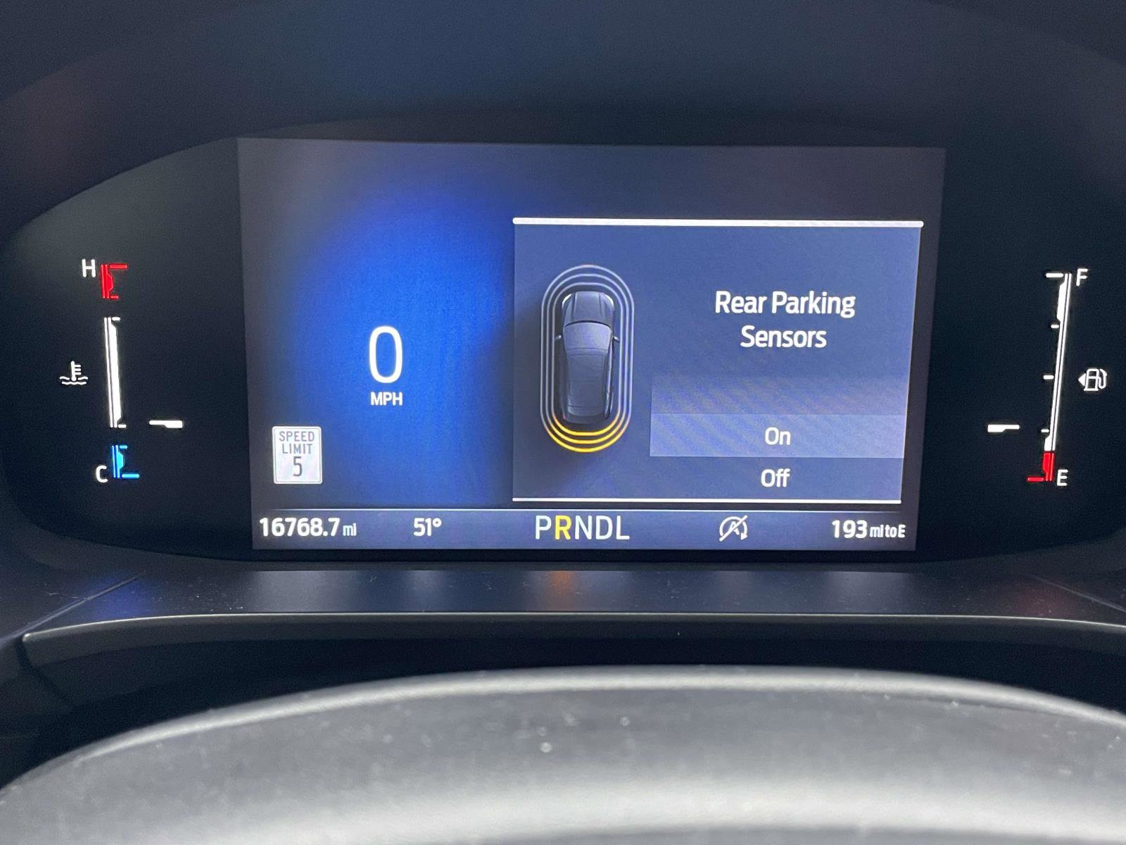 Used 2025 Ford Escape ST-Line w/ Tech Pack #1 FWD image 5