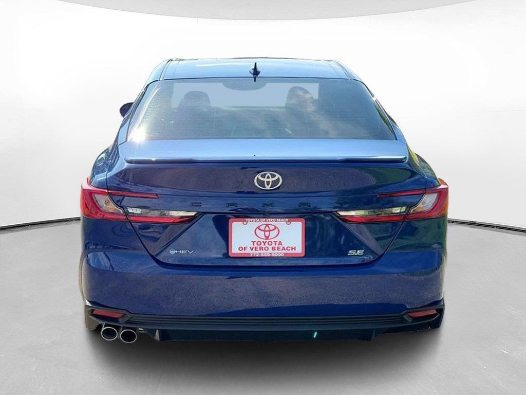 Used 2026 Toyota Camry SE FWD image 5