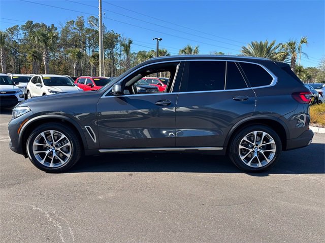 Used 2021 BMW X5 sDrive40i w/ Parking Assistance Package image 3