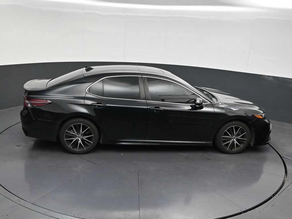 Used 2022 Toyota Camry SE w/ Audio Upgrade Package FWD image 20