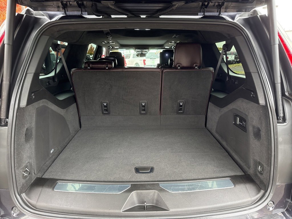 Used 2022 Cadillac Escalade ESV Premium Luxury Platinum image 22
