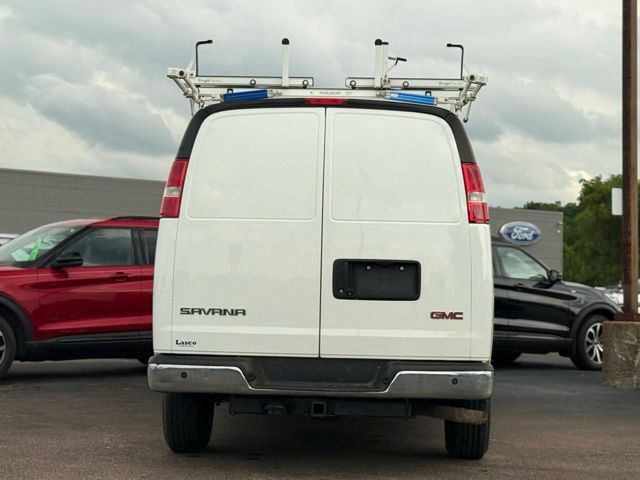 Used 2017 GMC Savana 3500 Extended RWD image 29