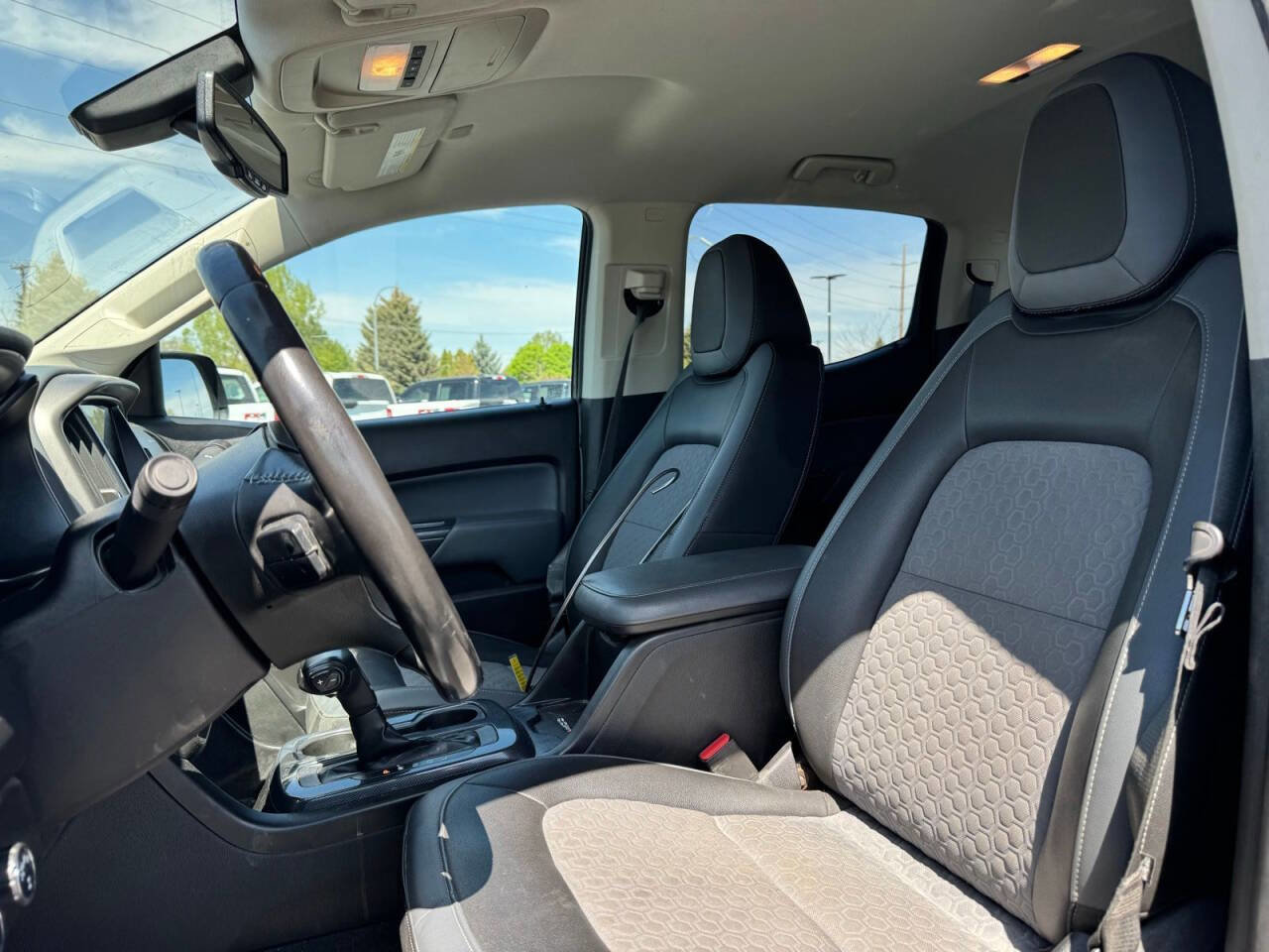 Used 2020 Chevrolet Colorado Z71 AWD/4WD image 10