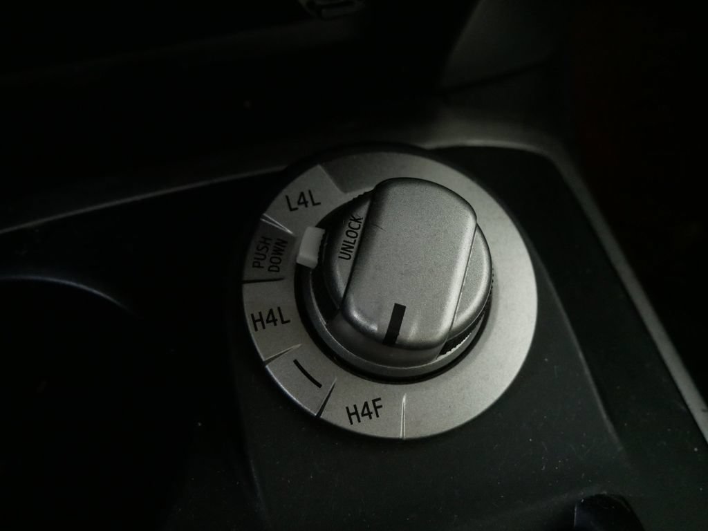 Used 2012 Toyota 4Runner Limited AWD/4WD image 20