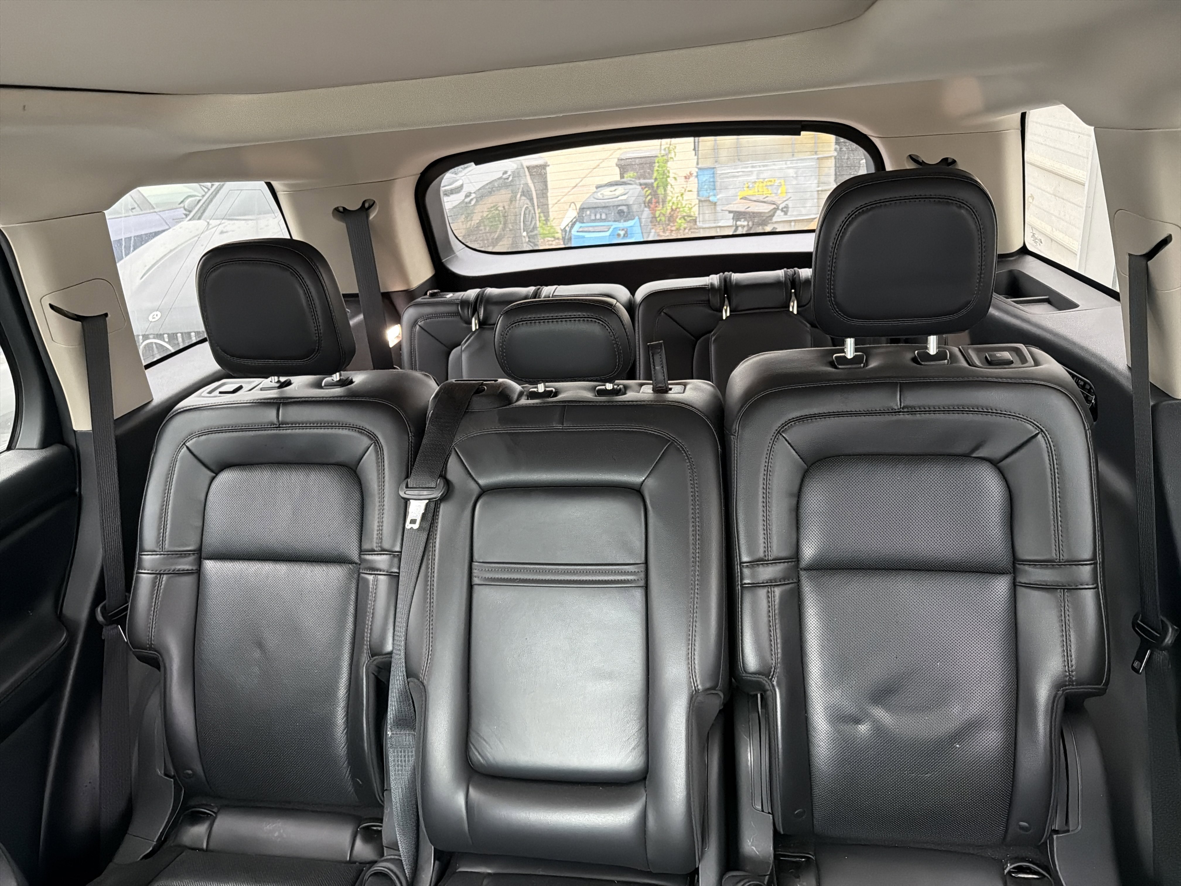 Used 2021 Lincoln Aviator Reserve w/ Equipment Group 201A RWD image 5