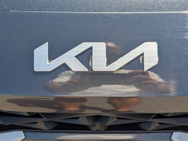 Used 2024 Kia Forte LXS w/ LXS Technology Package FWD image 3