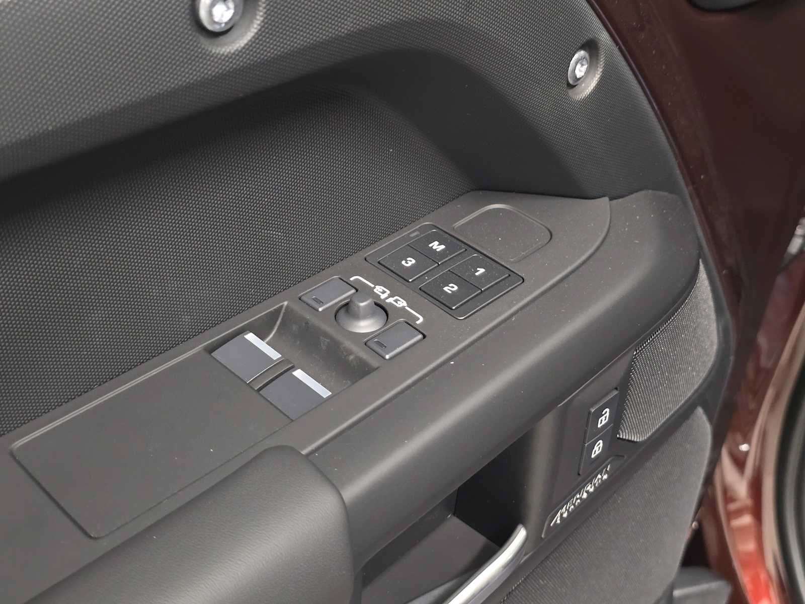 New 2026 Land Rover Defender 90 X-Dynamic SE AWD/4WD image 21