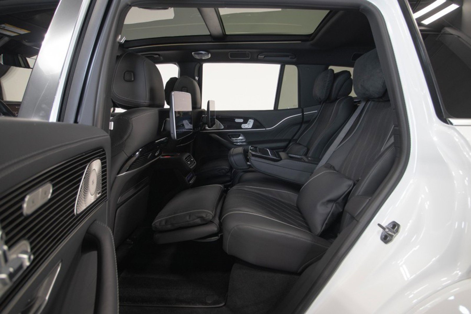 Used 2026 Mercedes-Benz Maybach GLS 600 image 47