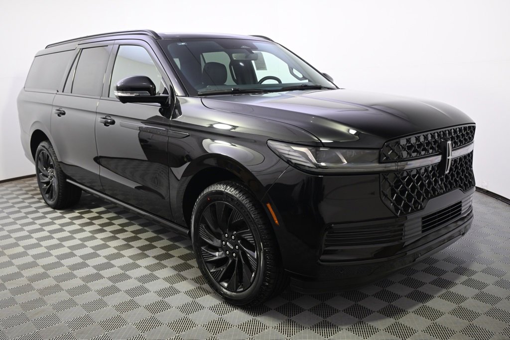 New 2026 Lincoln Navigator L Reserve w/ Jet Appearance Package image 8