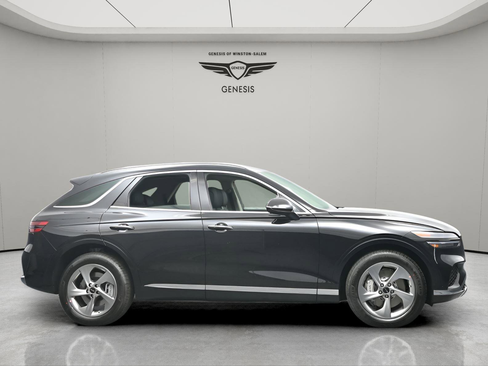 Used 2026 Genesis GV70 2.5T Select AWD/4WD image 2