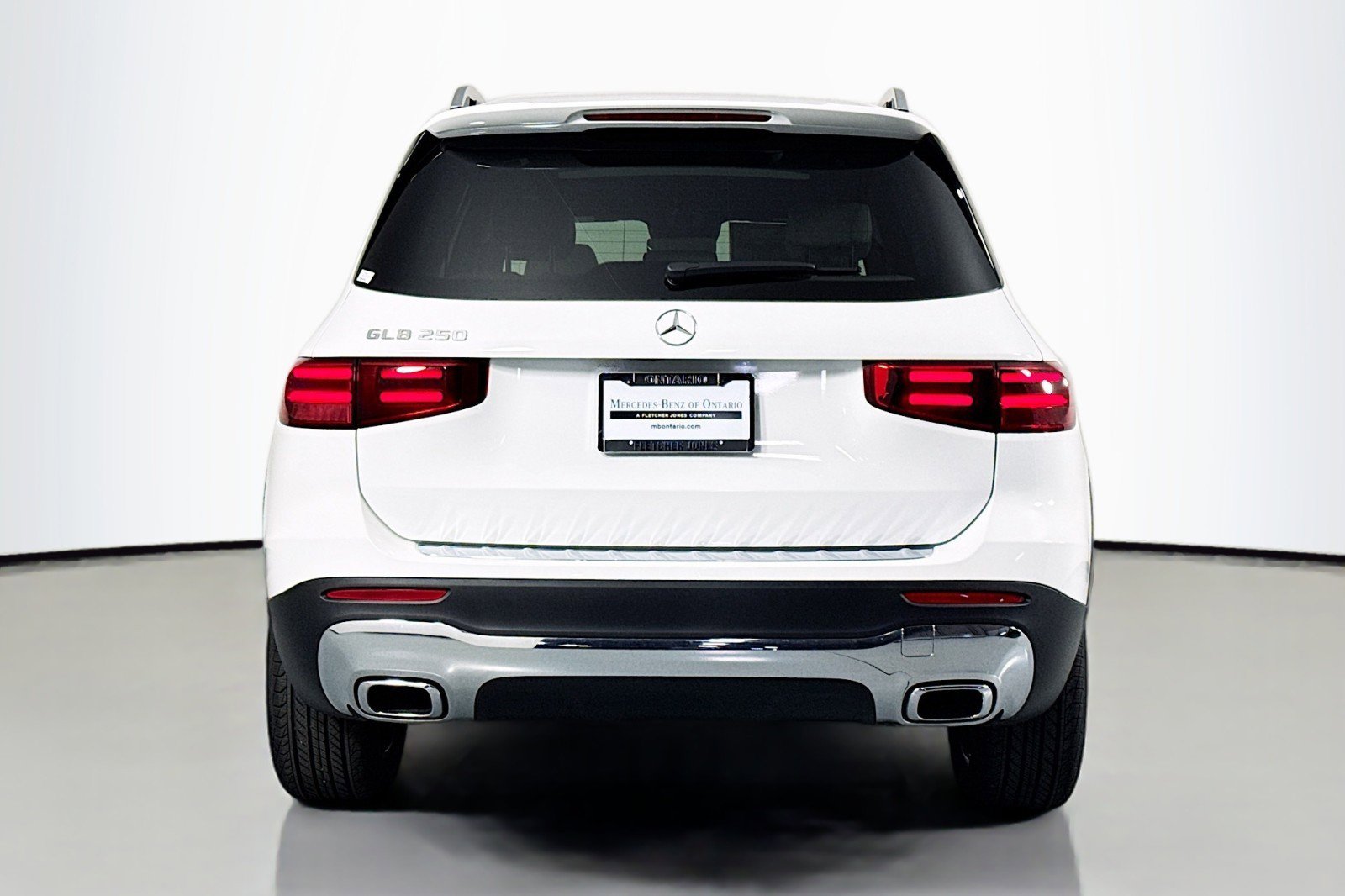 New 2026 Mercedes-Benz GLB 250 image 3