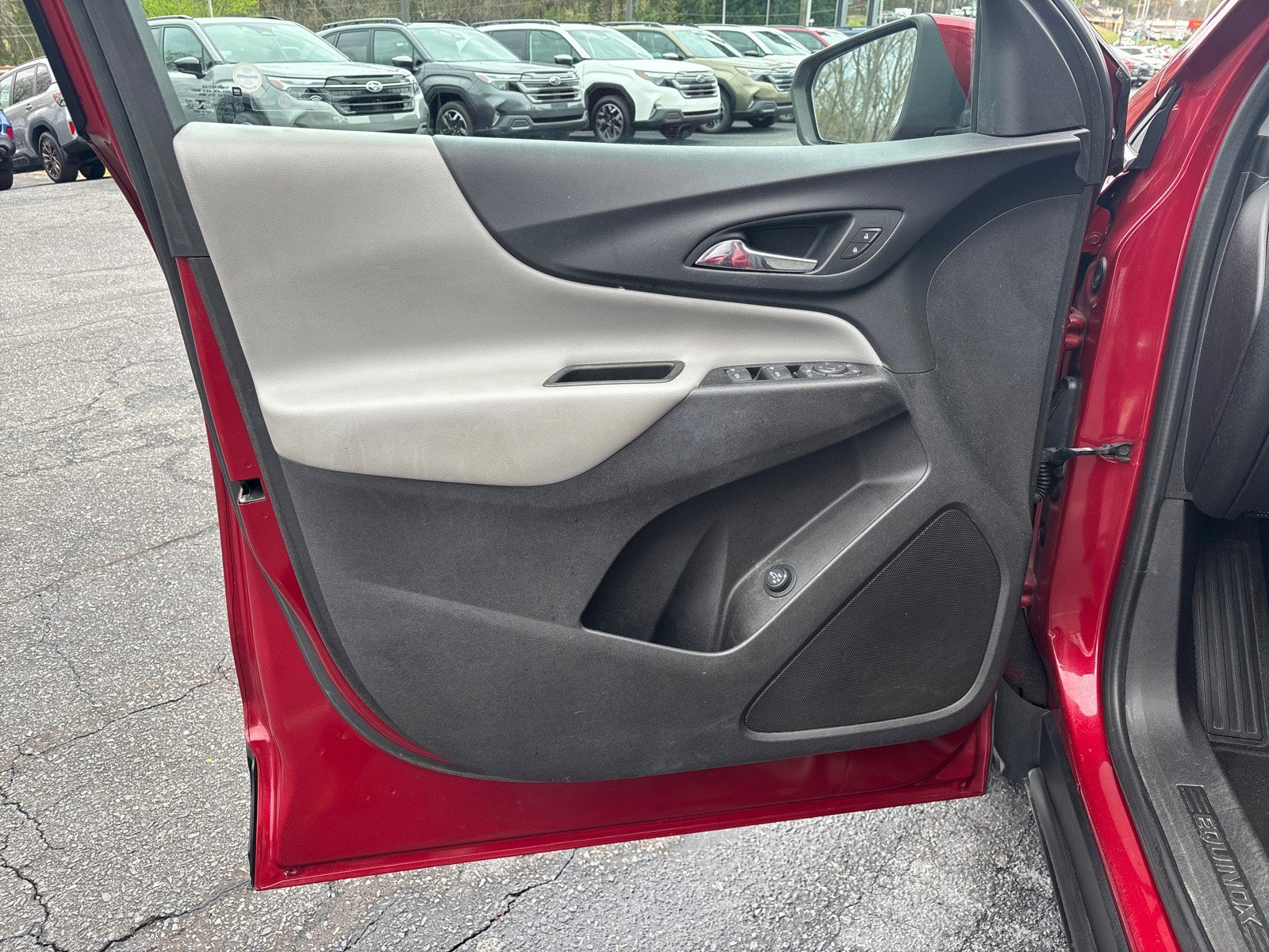 Used 2018 Chevrolet Equinox LT image 10