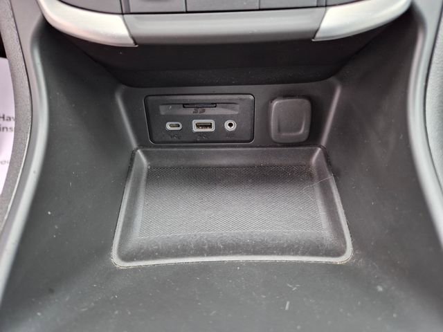Used 2022 GMC Terrain SLT w/ Infotainment Package II AWD/4WD image 32