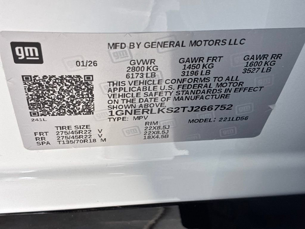 New 2026 Chevrolet Traverse RS w/ LPO, Floor Liner Package FWD image 34