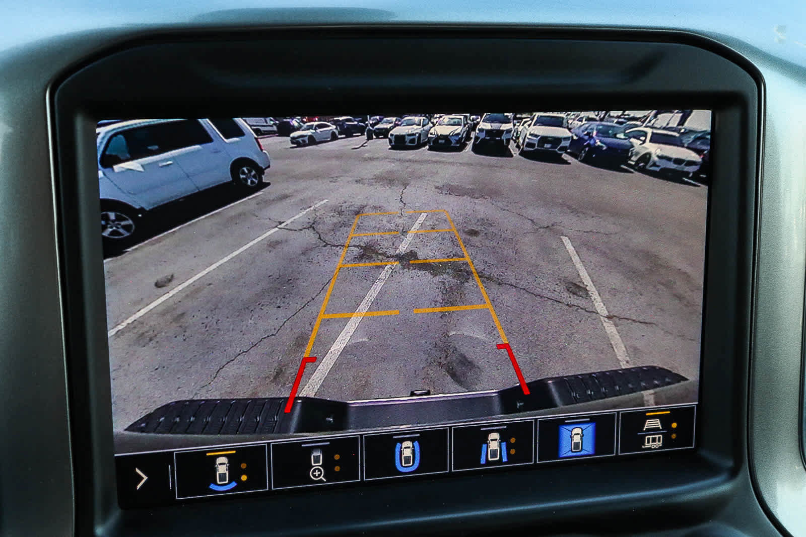 Used 2021 Chevrolet Silverado 2500 LTZ w/ LTZ Premium Package image 28