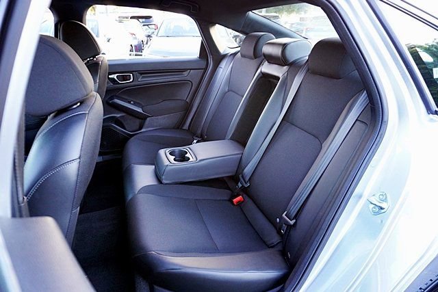Used 2025 Honda Civic Sport image 15