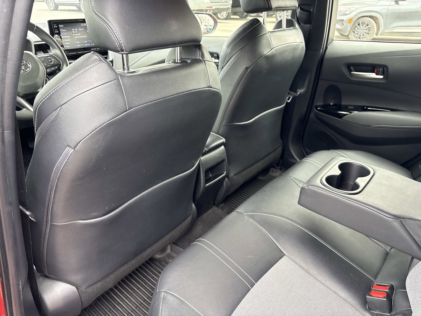 Used 2020 Toyota Corolla XSE image 30