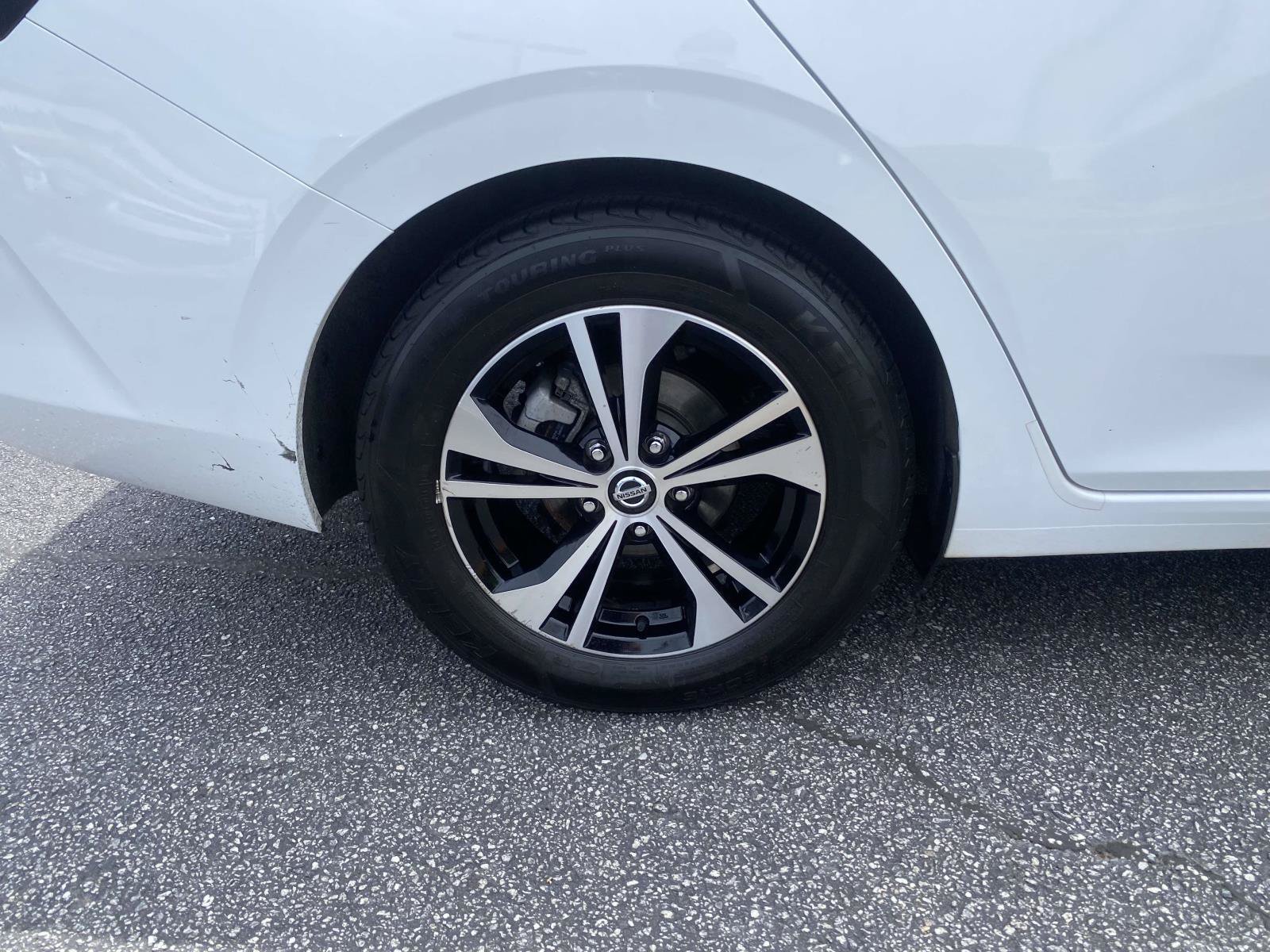 Used 2023 Nissan Sentra SV FWD image 9