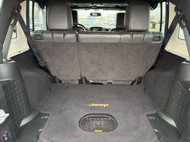 Used 2017 Jeep Wrangler Unlimited Sahara w/ Connectivity Group image 30