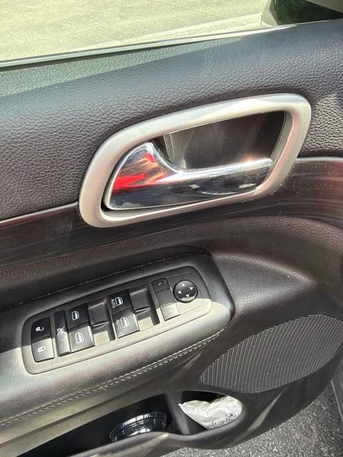Used 2021 Jeep Grand Cherokee Laredo w/ Security & Convenience Group AWD/4WD image 8