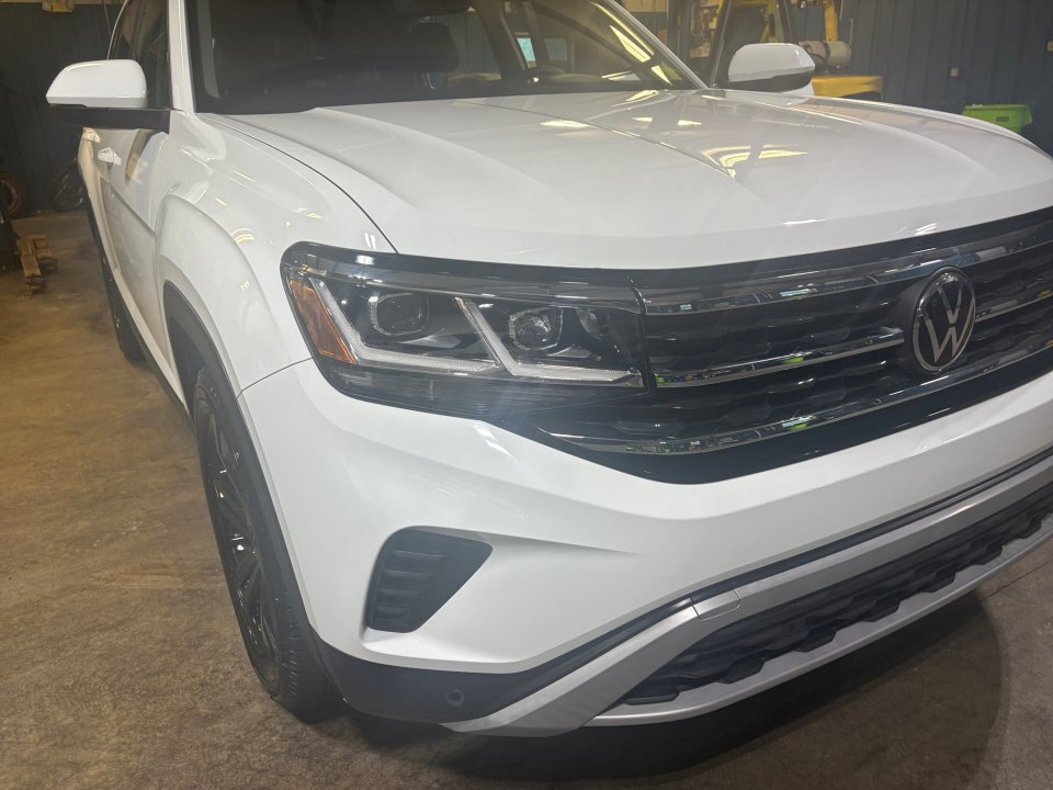 Certified 2023 Volkswagen Atlas SE w/ Black Wheel Package FWD image 24