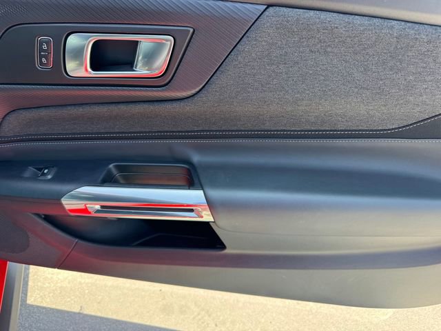 Used 2025 Ford Mustang Convertible RWD image 10