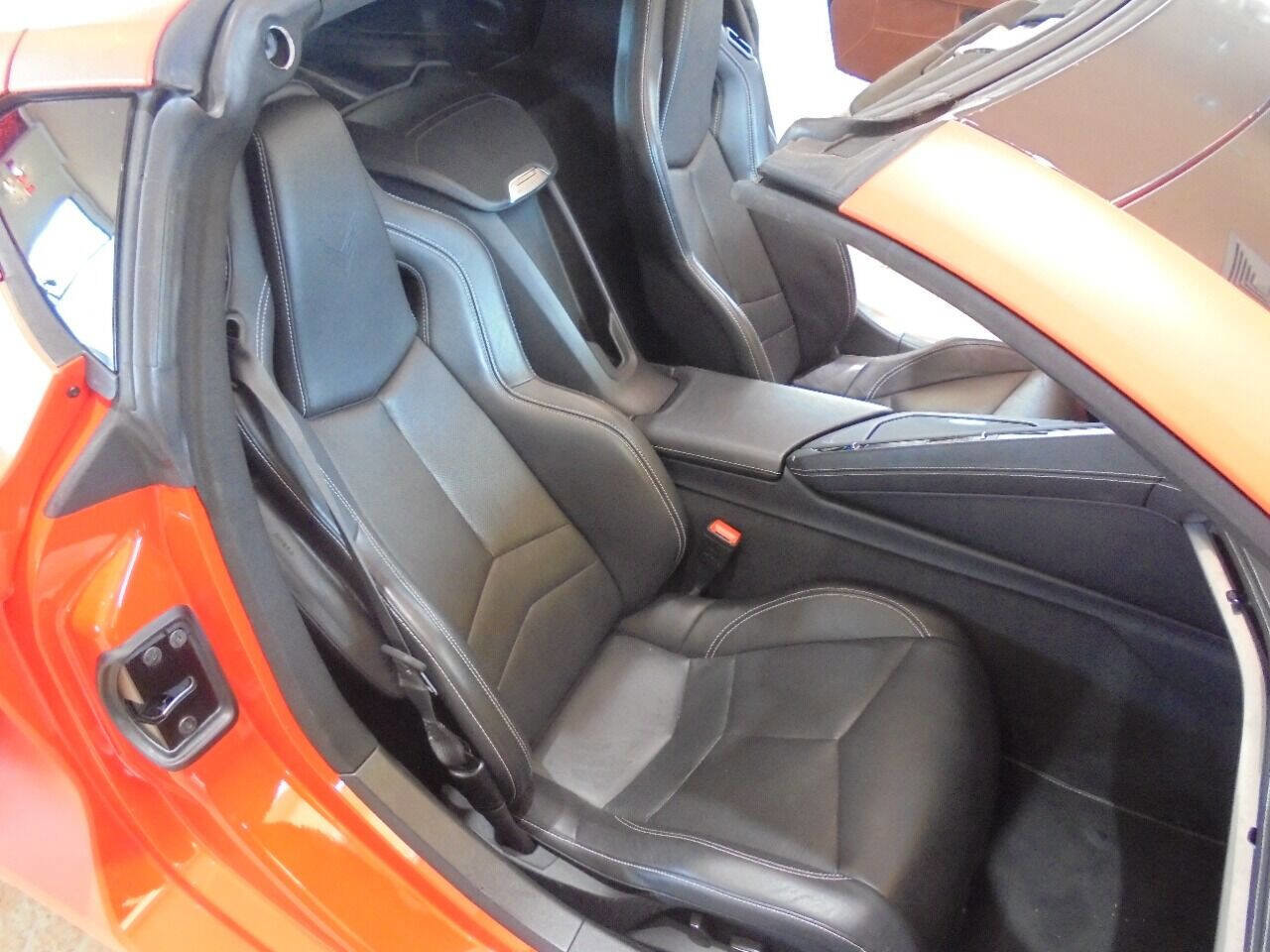 Used 2021 Chevrolet Corvette Stingray Coupe w/ 1LT image 9