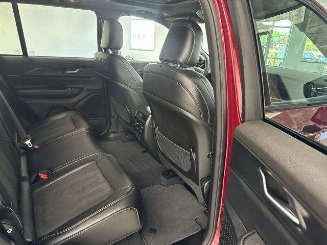 Used 2023 Jeep Grand Cherokee Altitude AWD/4WD image 28