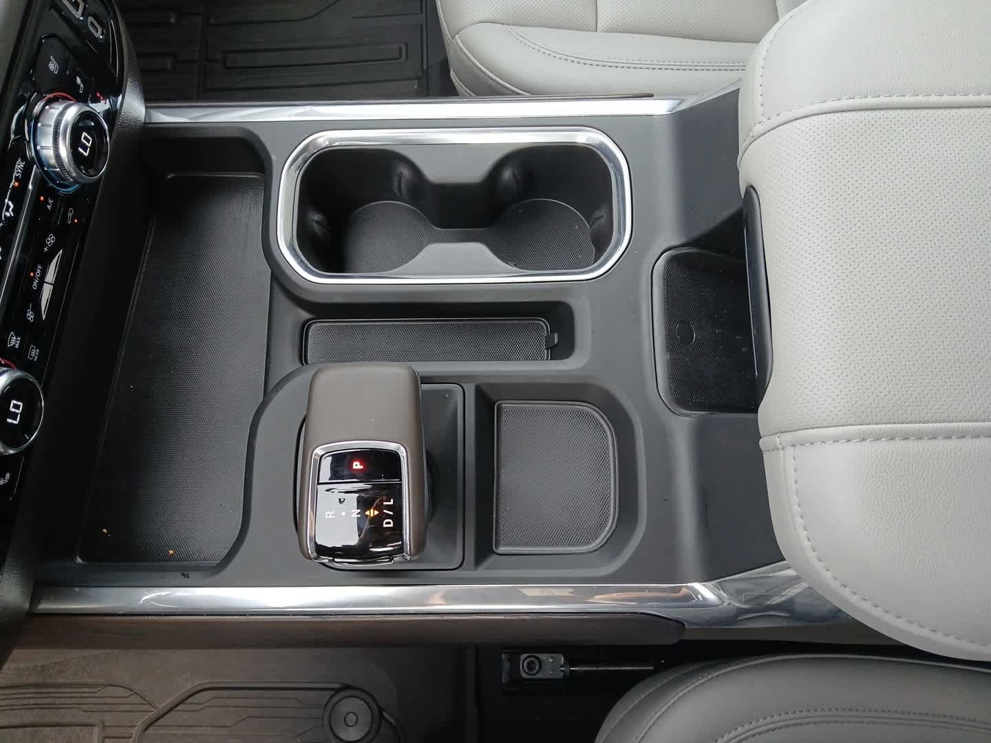 New 2026 GMC Sierra 1500 SLT w/ SLT Premium Package AWD/4WD image 42