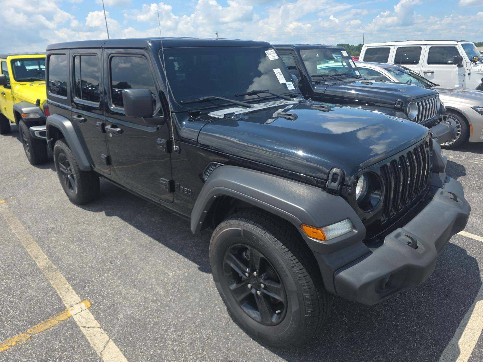 Used 2022 Jeep Wrangler Unlimited Sport AWD/4WD image 2