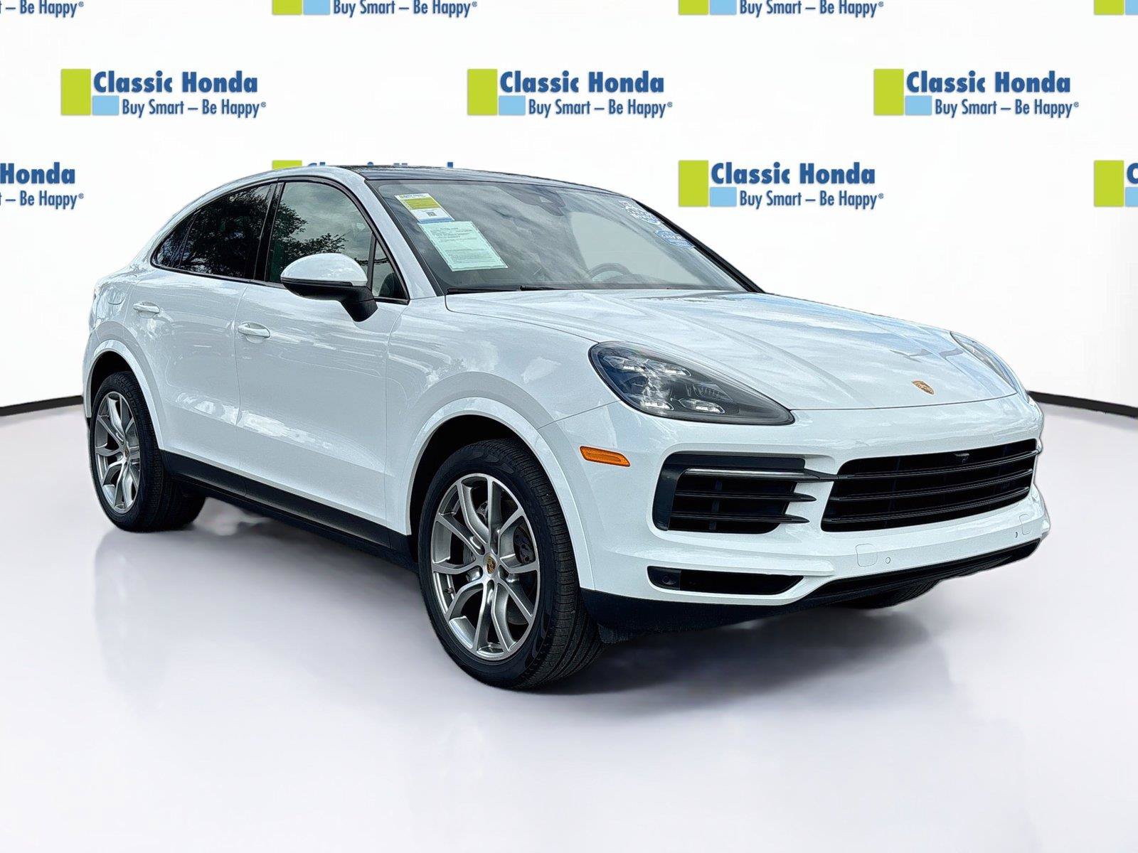 Used 2021 Porsche Cayenne Coupe AWD/4WD image 1