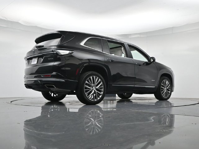 Used 2025 Buick Enclave Avenir w/ Trailering Package, 5000 lbs. FWD image 37