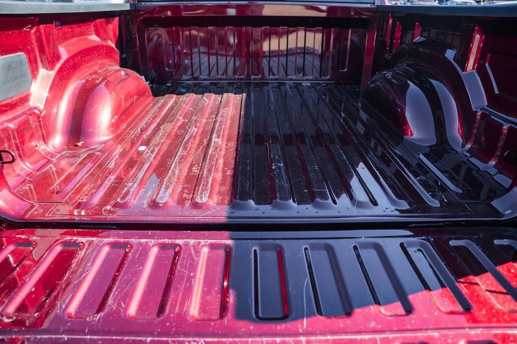 Used 2025 RAM 1500 Laramie image 10