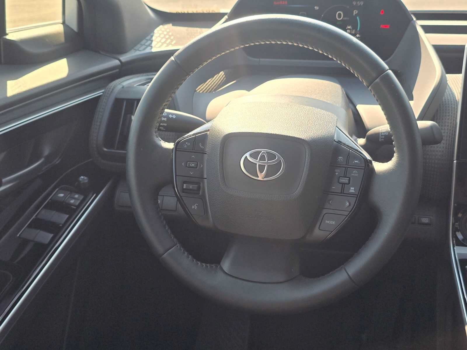 Used 2025 Toyota bZ4X FWD image 19